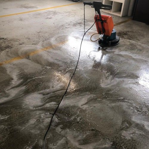 Garagenreinigung